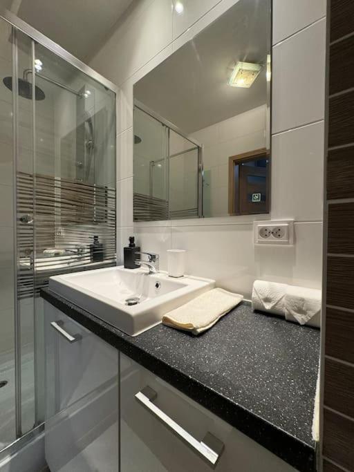 Danka 6Th Floor Chic Apartment Krakow Exterior photo